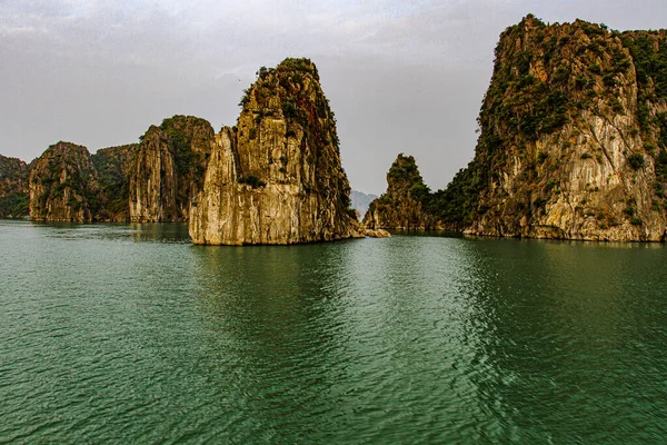 Image Shows View Some Limestone Karsts Isles Famous Long Bay — Stock Photo, Image