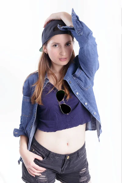 Mujer Con Gafas Jinete Con Camisa Azul Parte Superior Posando —  Fotos de Stock