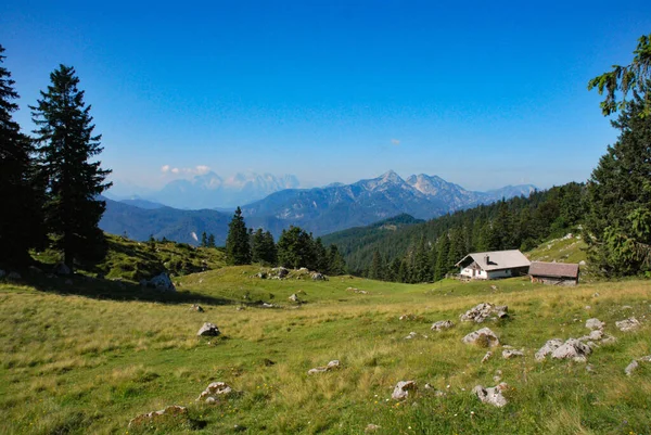 Kohler Alm Cabana Montanha Perto Inzell Com Sonntagshorn Chiemgau Alps — Fotografia de Stock