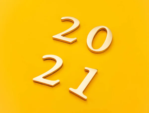 2021 Hecho Con Números Plástico Sobre Fondo Amarillo —  Fotos de Stock