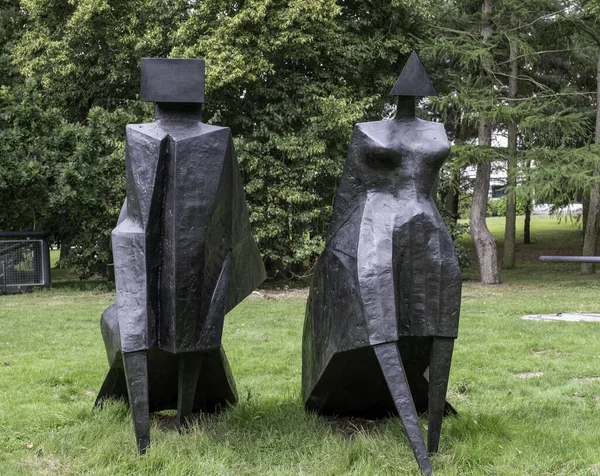 Norwich Verenigd Koninkrijk Aug 2019 Sculpture Pair Walking Figures Jubileum — Stockfoto