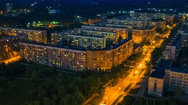 Gece Vakti Şehir Binalarının Havadan Çekilmiş Görüntüleri — Stok fotoğraf