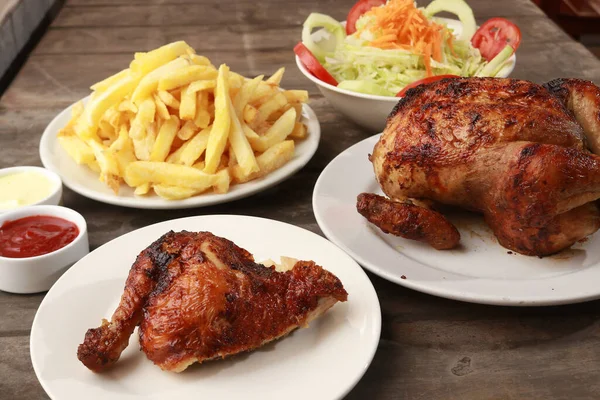 Closeup Shot Fried Chicken French Fries Salad — Stock Photo, Image