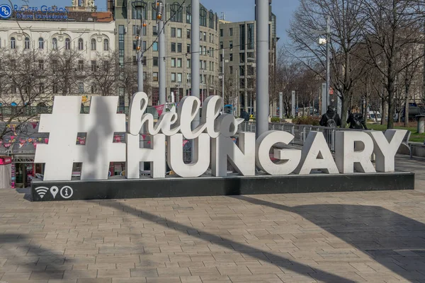 Budapest Ungheria Marzo 2017 Hashtag Hellohungary Accoglie Turisti Budapest — Foto Stock