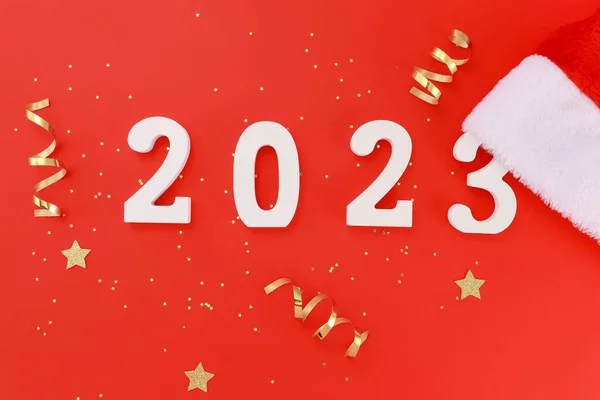 Plástico Blanco 2023 Sobre Fondo Rojo Brillante Concepto Año Nuevo — Foto de Stock