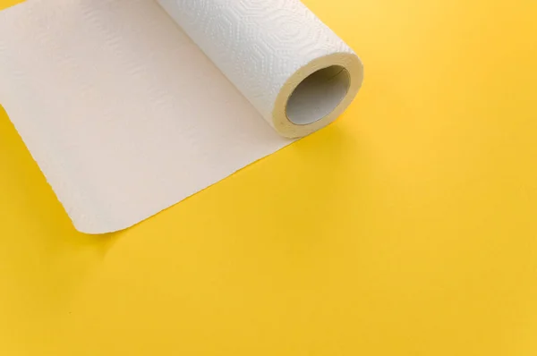 Closeup Shot White Paper Towel Yellow Surface Copy Space — Stock Photo, Image