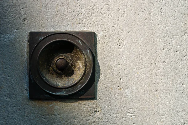 Close Old Used Doorbell Made Copper Harsh Sunlight — Stock Photo, Image