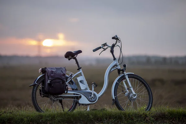 Hoge Hexel Niderlandy Września 2020 Holenderski Stary Rower Elektryczny Torbami — Zdjęcie stockowe