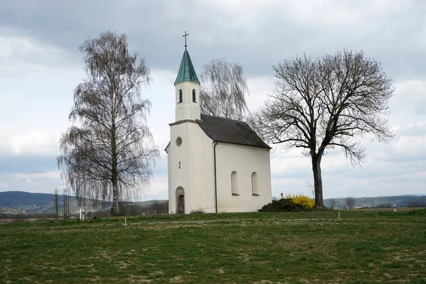 Een Opname Van Een Eenzame Kerk Een Eenzaam Gebied Beieren — Stockfoto