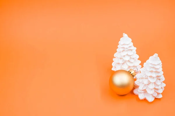 High Angle Shot Christmas Ornaments Orange Surface — Stock Photo, Image