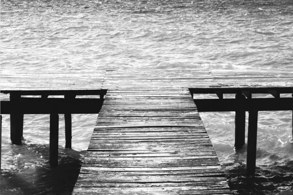 Grayscale Shot Wooden Pier Lake — Stock Photo, Image