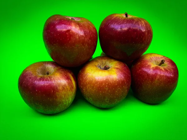 Closeup Red Apples Green Background — Stock Photo, Image