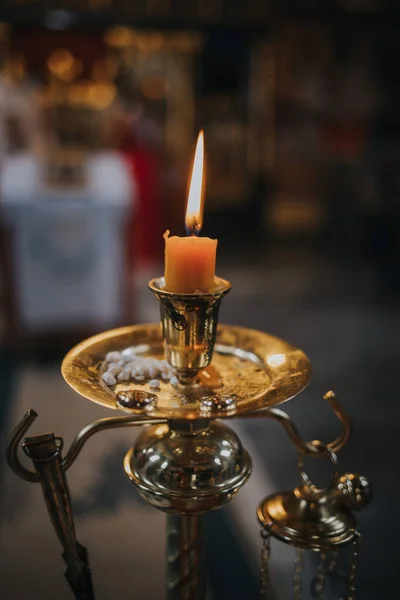 Vertical Shot Lit Candle Holder — Stock Photo, Image