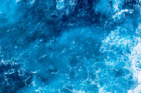 Een Betoverend Shot Van Kristalblauwe Oceaan Golven — Stockfoto