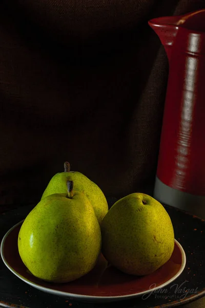 Closeup Shot Pears Plate — Stock Photo, Image