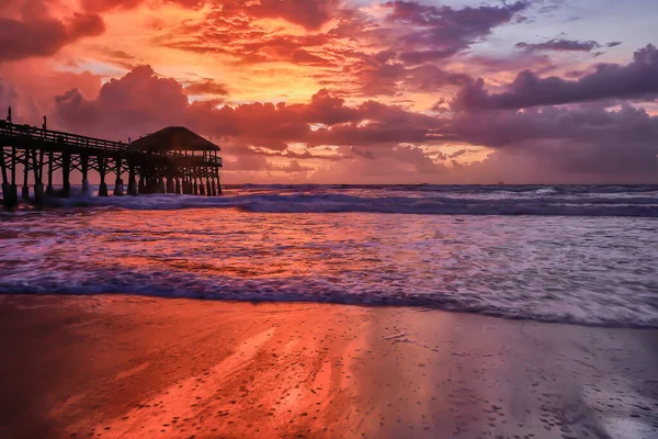 Cocoa Bea United States Sep 2020 Moody Sunrise Pier Coming — 스톡 사진