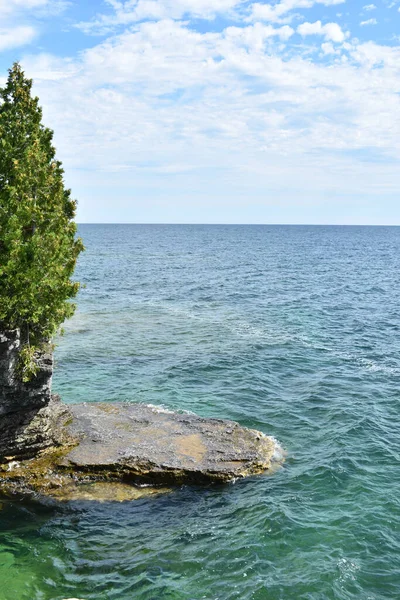 Захоплюючий Знімок Красивого Морського Пейзажу Вдень — стокове фото