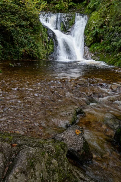 Tiro Vertical Cachoeira All Saints Oppenau Black Forest Alemanha — Fotografia de Stock