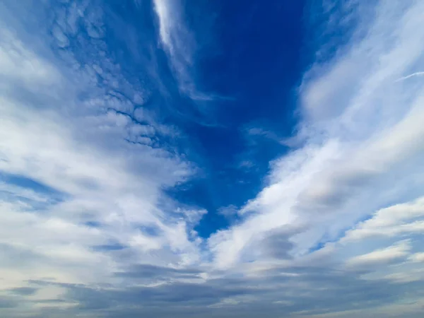 Una Hermosa Vista Nubes Blancas Cielo Azul — Foto de Stock
