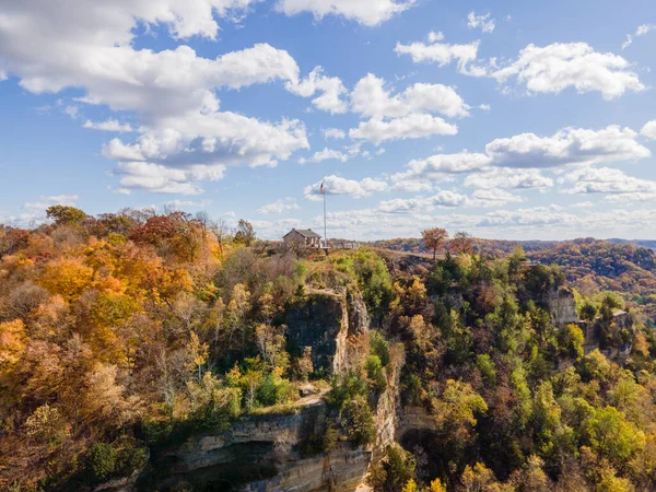 Een Landschap Van Heuvels Omringd Door Herfstbomen Crosse Wisconsin — Stockfoto