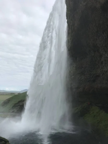 Waterval Uitzicht Van Binnenuit Ijsland — Stockfoto