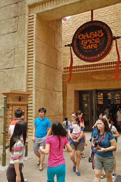 Sentosa April Universal Studios Singapore Oasis Spice Cafe Facadeon Dubna — Stock fotografie