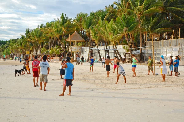 Сентября 2012 Года Острове Боракай Афалане Филиппины Люди Играли Пляжный — стоковое фото