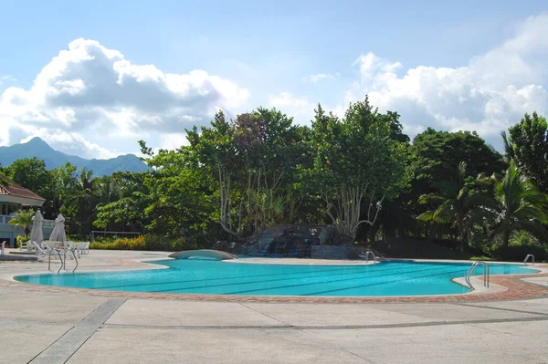 Batangas Haziran 2010 Tarihinde Malarayat Dağı Nda Yüzme Havuzu Lipa — Stok fotoğraf