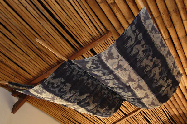 Bambù Sul Soffitto Con Drappeggio Interno Del Ristorante — Foto Stock