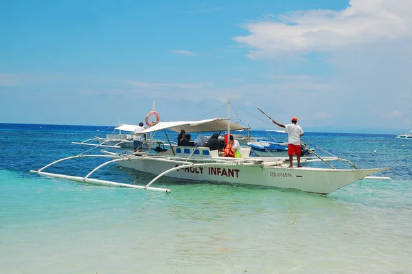 Bohol Sept Eylül 2015 Tarihinde Alona Sahilinde Tekneler Panglao Adası — Stok fotoğraf