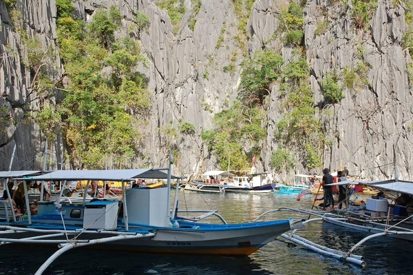 Palawan Março Lagoa Gêmea Barcos Março 2012 Coron Palawan Filipinas — Fotografia de Stock