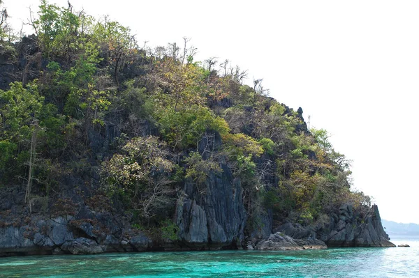 Kalksteinfelsen Und Türkisfarbenes Meer Coron Palawan — Stockfoto