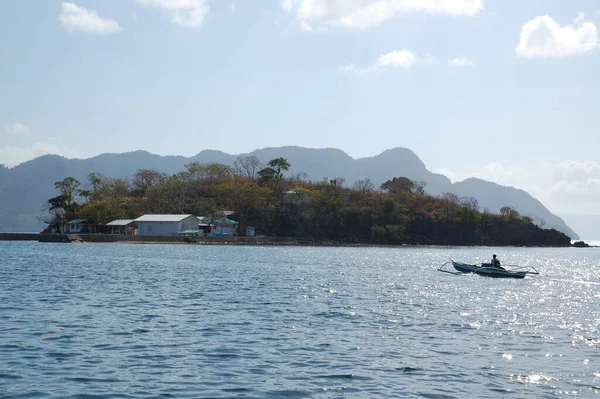 Palawan Března 2012 Ostrov Domy Stromy Coronu Palawan Filipíny — Stock fotografie