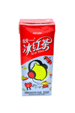 QUEZON CITY, PH - 8 Temmuz - 8 Temmuz 2020 'de Quezon City, Filipinler' de limonlu buzlu çay.