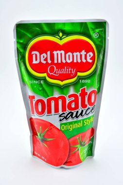 QUEZON CITY, PH - 8 Temmuz - Del Monte Domates Sosu Orijinal stil paketi 8 Temmuz 2020 tarihinde Quezon City, Filipinler.