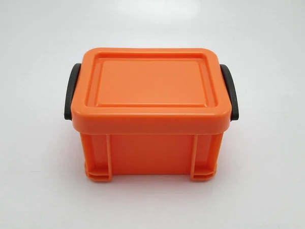 Petite Boîte Rangement Plastique Orange Avec Couvercle Sur Dessus Serrures — Photo