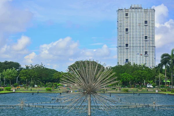 Manila Sept 2018年9月8日在菲律宾马尼拉里萨尔公园的喷泉 — 图库照片