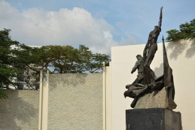 SAN JUAN, PH - 17 Kasım 2018 'de Filipinler, San Juan' da Pinaglabanan türbesi parkı.