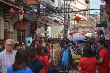 MANILA, PH - 5 Şubat - İnsanlar Çin 'de 5 Şubat 2019 tarihinde Manila, Filipinler' de toplandı.