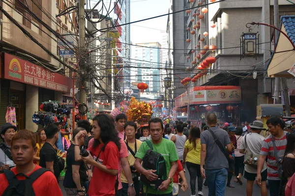 Manila Feb Lidé Scházejí Během Čínského Nového Roku Února 2019 — Stock fotografie