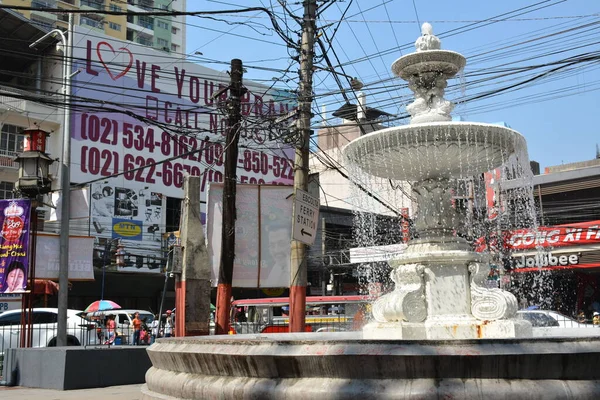 Manila Feb Plaza San Lorenzo Ruiz Water Fountain February 2019 — Stock Photo, Image
