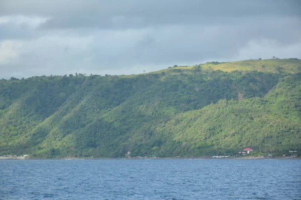 Montanha Árvores Vista Panorâmica Durante Dia Dingalan Aurora Filipinas — Fotografia de Stock