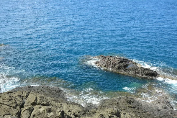 Пляжный Курорт Данао Скала Морская Вода Дингалане Аврора Филиппины — стоковое фото
