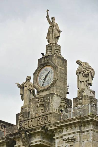 Manila June University Santo Tomas Main Building Facade Червня 2018 — стокове фото