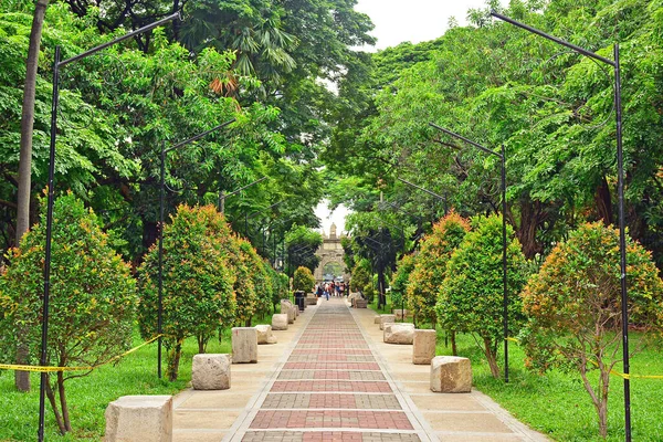 Manila Juni Weg Naar Hoofdgevel Van Universiteit Van Santo Tomas — Stockfoto