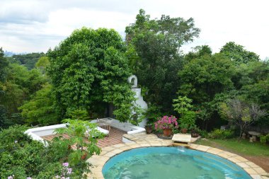 RIZAL, PH - 22 Aralık - Pinto Sanat Müzesi yüzme havuzu 22 Aralık 2018 tarihinde Antipolo, Rizal, Filipinler