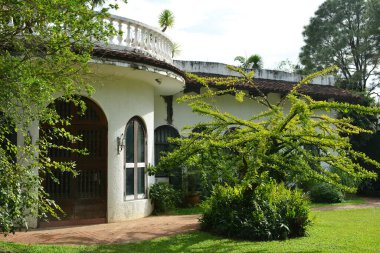 RIZAL, PH - 22 Aralık - Pinto Sanat Müzesi cephesi 22 Aralık 2018, Antipolo, Rizal, Filipinler