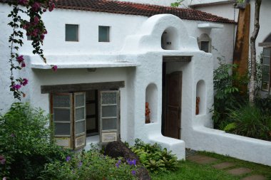 RIZAL, PH - 22 Aralık - Pinto Sanat Müzesi cephesi 22 Aralık 2018, Antipolo, Rizal, Filipinler