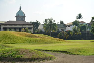 MANILA, PH - APR 7 - 7 Nisan 2019 tarihinde Manila, Filipinler 'de Intramuros' ta golf kursu.