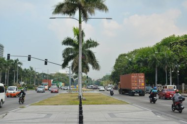 MANILA, PH - APR 7 - Roxas Bulvarı 7 Nisan 2019, Manila, Filipinler.